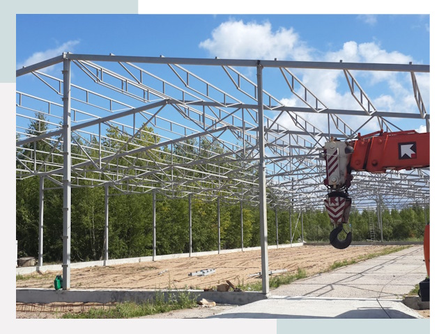 Строительство конюшен в Новоуральск от 612 руб. под ключ