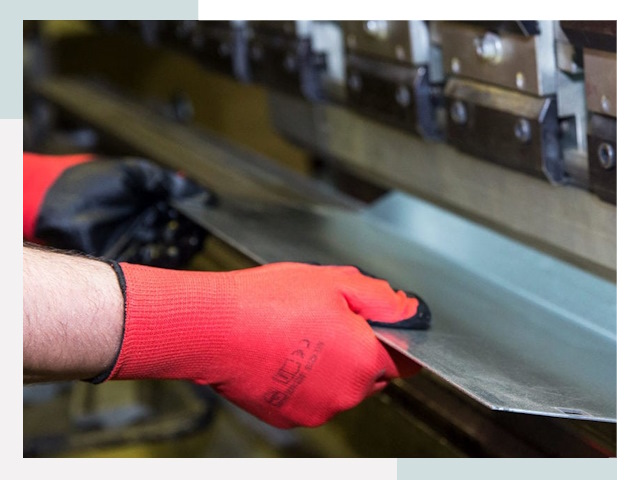 Гибка металла в Новоуральск от 612 руб. - Надёжно и быстро